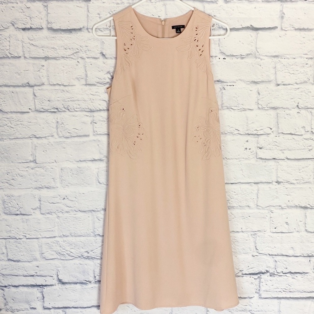 Ann Taylor light blush pink embroidered sleeveless shift dress 4